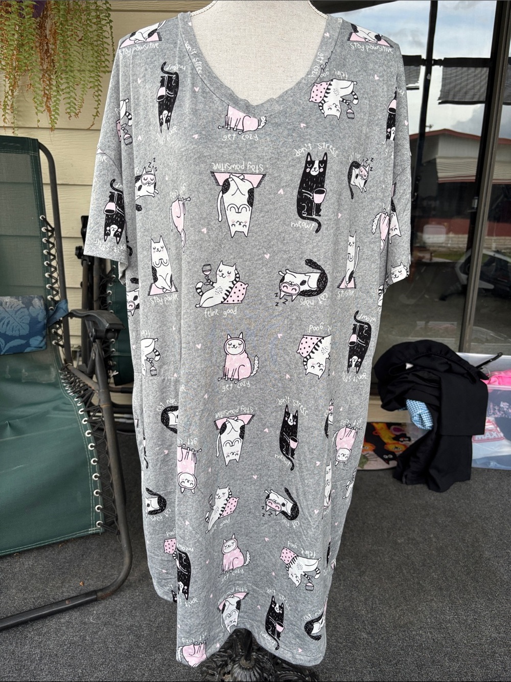 Secret Treasures Gray Cat Print Nightgown